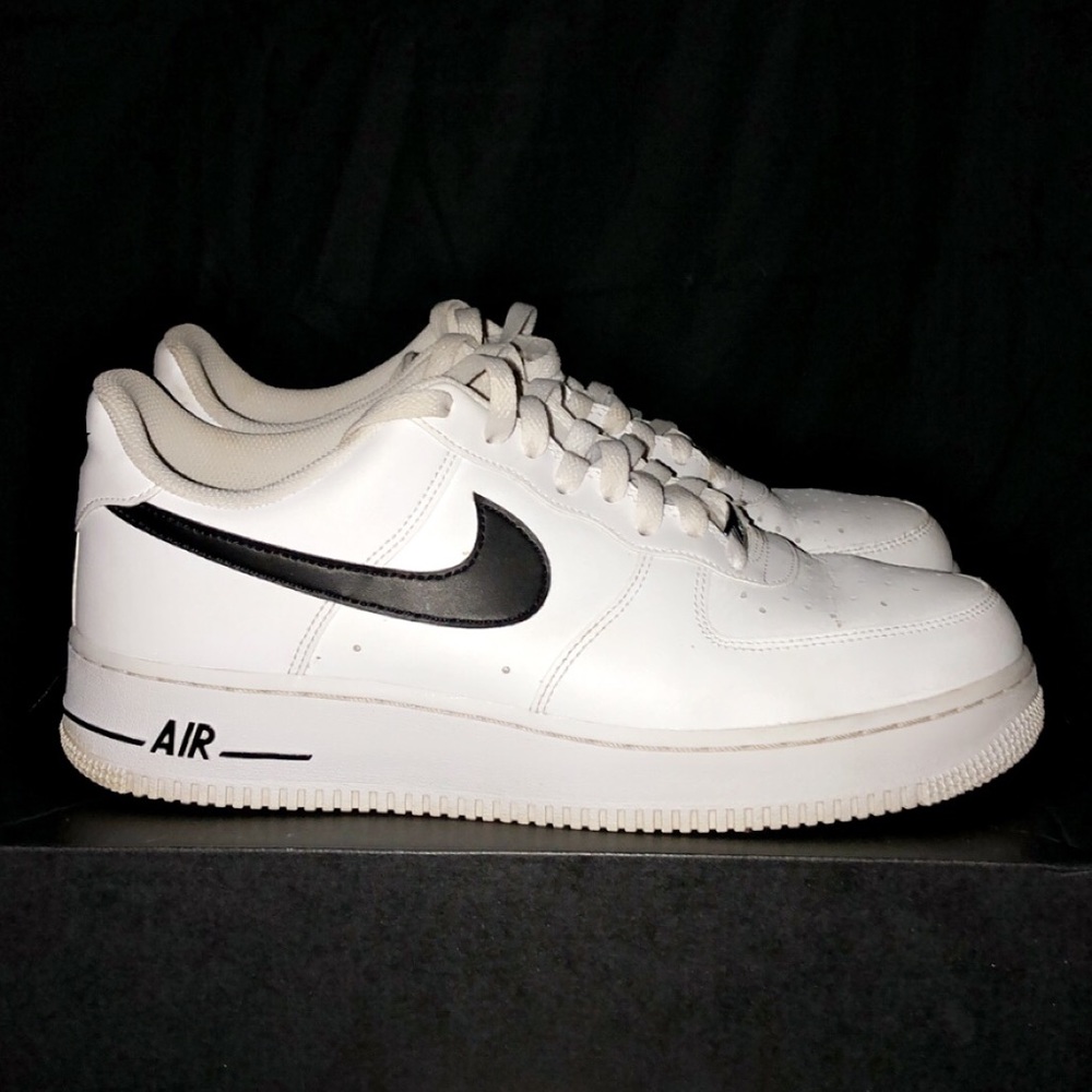 Nike Air Force 1 White n Black